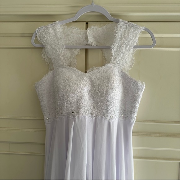Abao White Wedding Gown - Picture 5 of 16